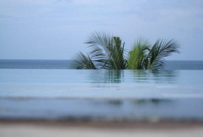 Piscina de borda infinita