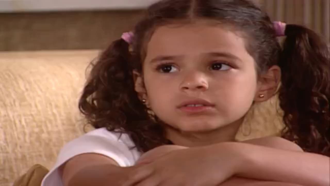 Em 2003, Bruna Marquezine "explodiu" quando interpretou Salete na novela "Mulheres Apaixonadas". 
