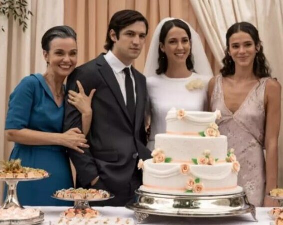 ‘Véspera’: série com Bruna Marquezine e Gabriel Leone tem primeira imagem oficial