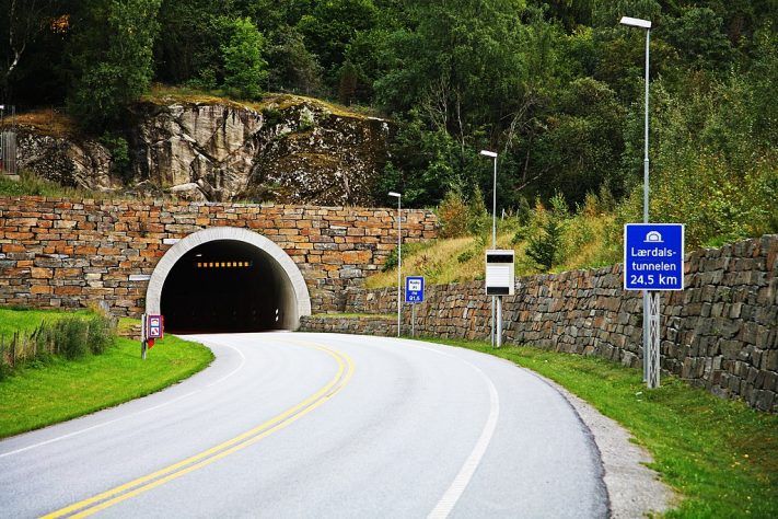 Lærdalstunnel - Noruega