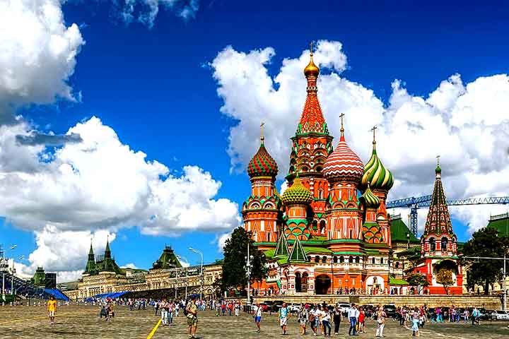 Catedral de São Basílio , Praça Vermelha em Moscou, Rússia - Tony Zelenoff /Wikimédia Commons