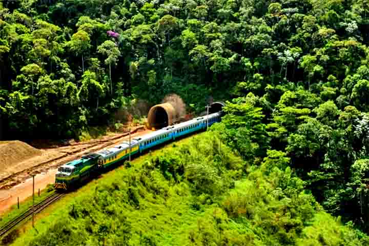 Essa integraÃ§Ã£o fortalece o papel estratÃ©gico da ferrovia tanto no transporte de minÃ©rio quanto no escoamento de grÃ£os, combustÃ­veis e outros insumos industriais.