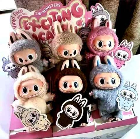 Bonecos de pelúcia Labubu