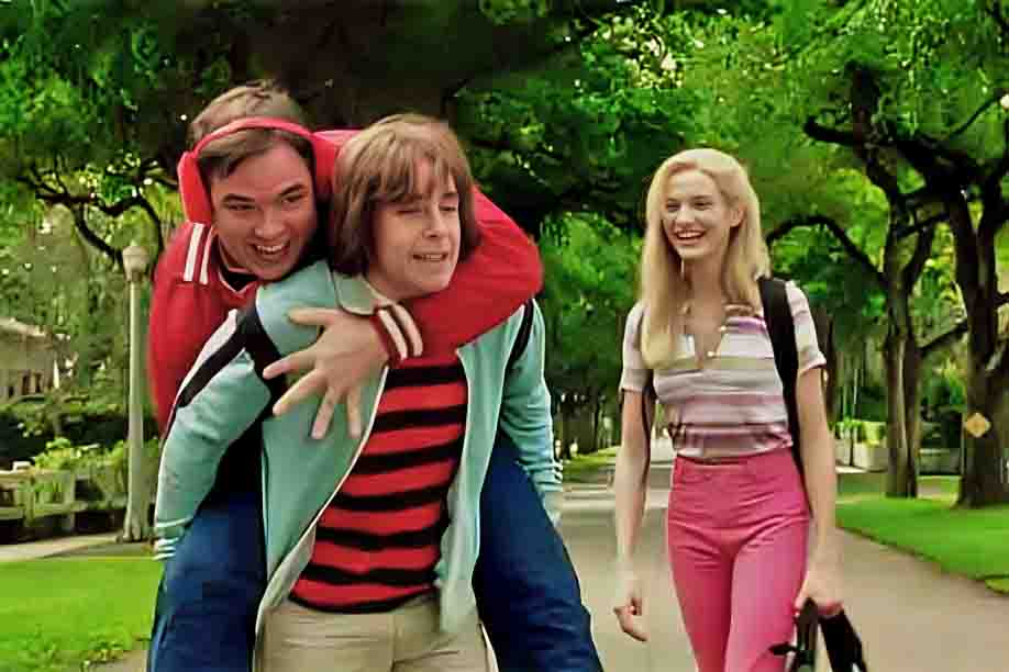 Dois anos depois, protagonizou "Quem Vai Ficar com Mary?", sucesso mundial dirigido pelos irmãos Farrelly. A química com Cameron Diaz e as cenas inusitadas renderam elogios da crítica e consolidaram seu nome em Hollywood.