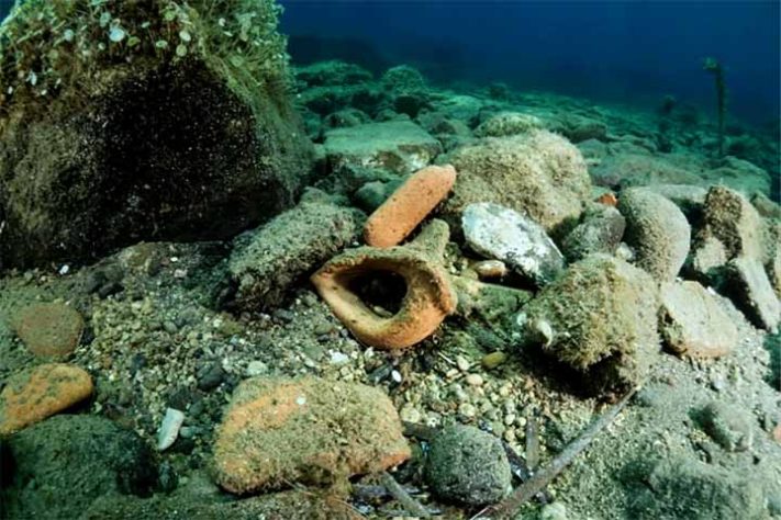 Aenaria, Cidade submersa da Itália