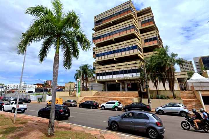 Museu da Imagem e do Som (MIS) -  Espaço cultural localizado no Horto Florestal, dedicado a exposições artísticas, cinema e história local.
Combina natureza com cultura, tornando-se parada obrigatória para quem busca aprender mais sobre a cidade.