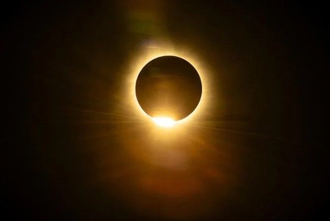 Nasa divulga data do eclipse solar mais longo da história