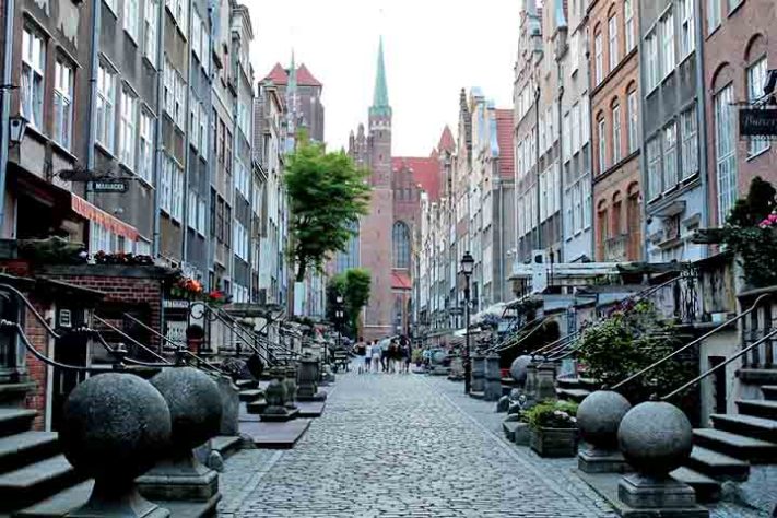 Gdansk, Polônia - Lápide de cavaleiro medieval é descoberta em Gdansk, na Polônia - Imagem de Ololona88 por Pixabay