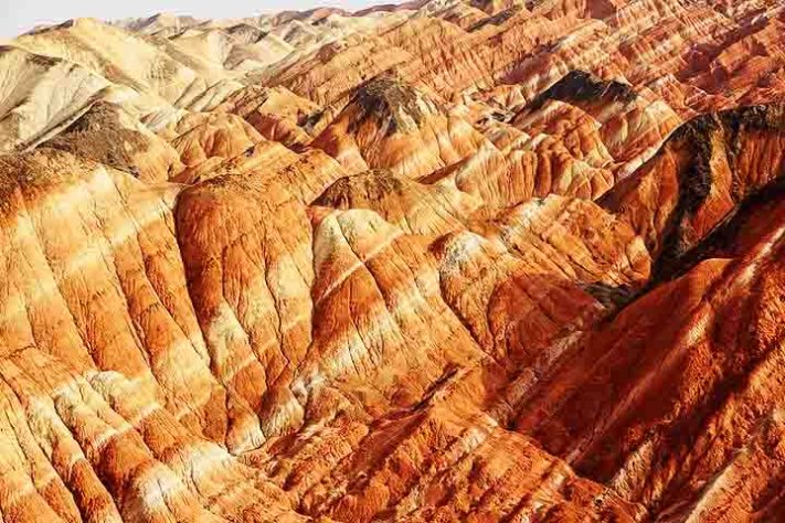 Parque Geológico Nacional Zhangye Danxia, província de Gansu, na China - Terry Wu/Wikimédia Commons