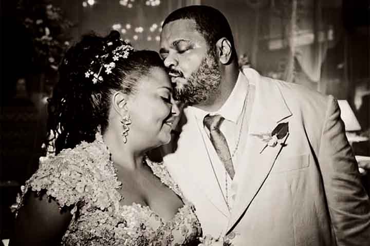 Arlindo Cruz era casado com Babi Cruz desde 2012. Dessa união, nasceram os filhos Arlindinho e Flora. Além disso, o sambista tinha outro filho, Kauan Felipe, de um relacionamento anterior. 
-Reprodução do Instagram @arlindocruzobem