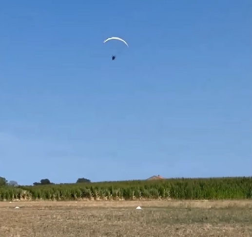 Segundo o prefeito de Porto Sant’Elpidio, Massimiliano Ciarpella, é possível que Baumgartner tenha sofrido um mal súbito durante o voo.