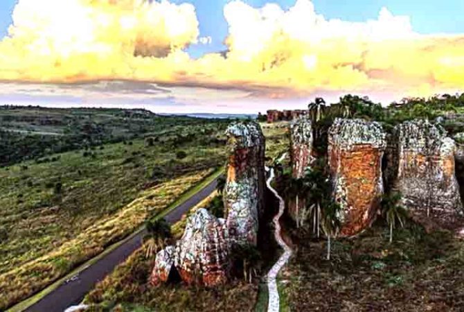 ‘Cidade de pedra’: conheça o parque no Paraná que vira febre entre turistas