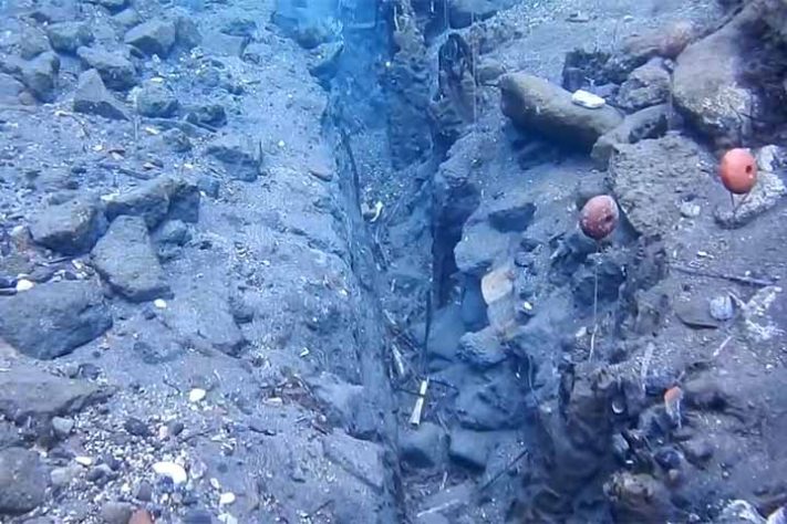 Aenaria, Cidade submersa da Itália