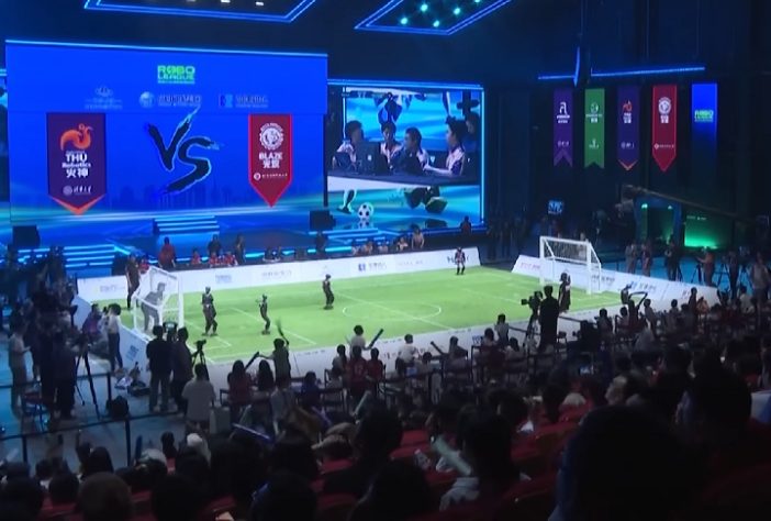 China realiza primeiro campeonato de futebol com robôs