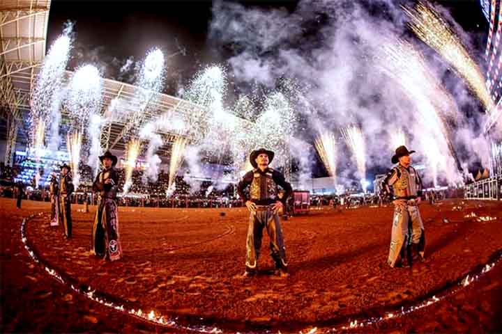 Além disso, ela já foi eleita sucessivamente como Melhor e Maior Festa do Peão do Brasil, recebendo prêmios como o Troféu Arena de Ouro por sua organização, público e relevância no segmento country. 
