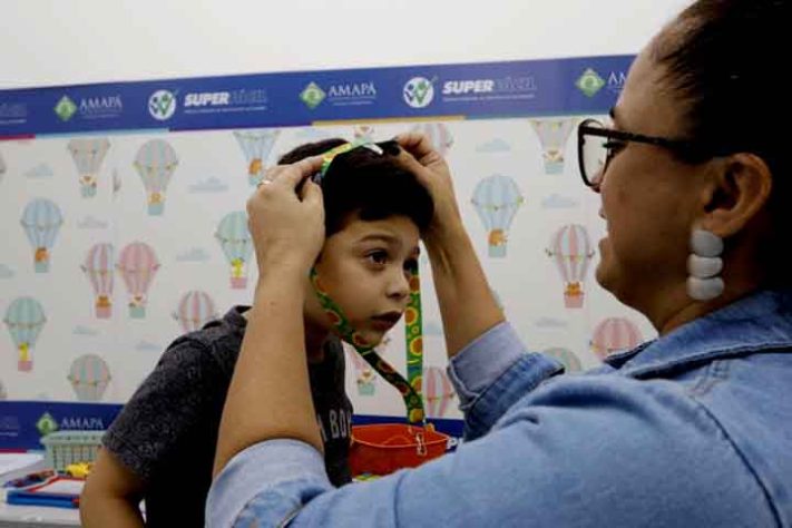 Cordão de fita de identificação para pessoas com doenças raras
