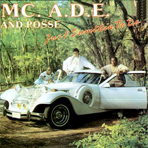 Já MC Ade é considerado por muitos como o primeiro artista de Miami Bass, com o hit “Bass Rock Express”, de 1985. Ele foi um dos responsáveis por estabelecer o uso da TR-808 como base do 
