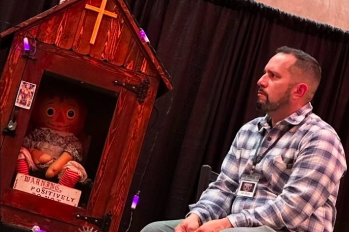Dan Rivera - investigador paranormal morre durante turnê com a boneca Annabelle
