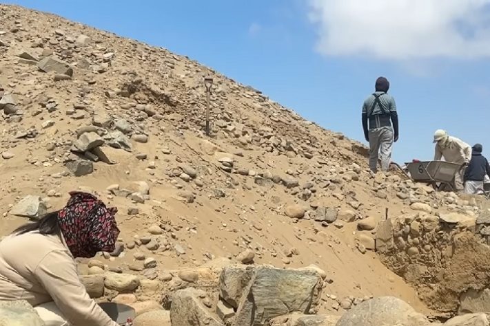 Pesquisadores descobrem cidade de 3.500 anos no Peru