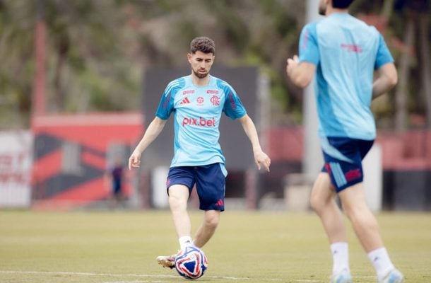 Jorginho projeta estreia pelo Flamengo no Maracanã: ‘Especial’