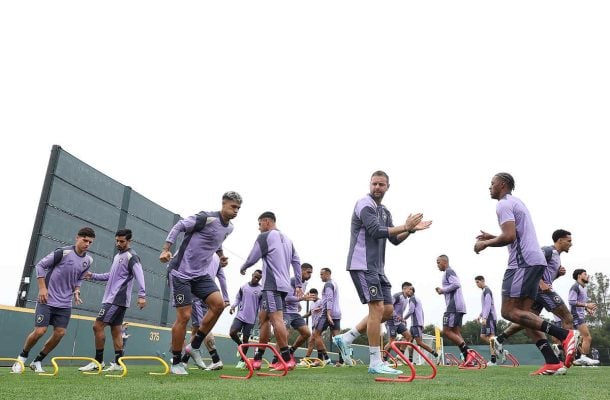 Botafogo busca enxugar elenco e estuda novas saídas