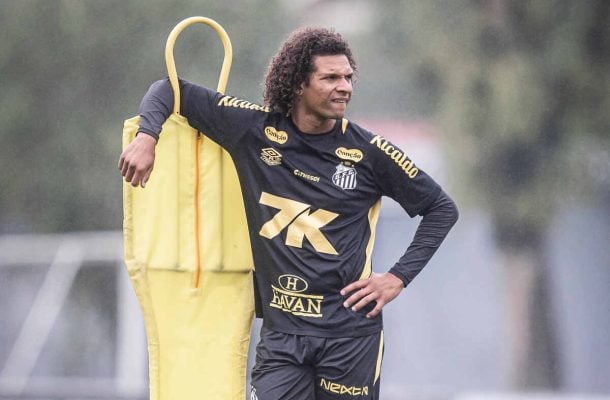 Santos adota cautela e Willian Arão não vai estrear contra o Flamengo