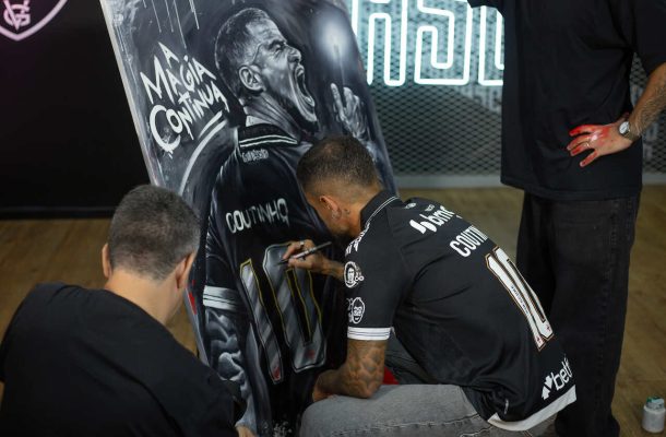 Agora camisa 10, Coutinho completa um ano desde que voltou ao Vasco