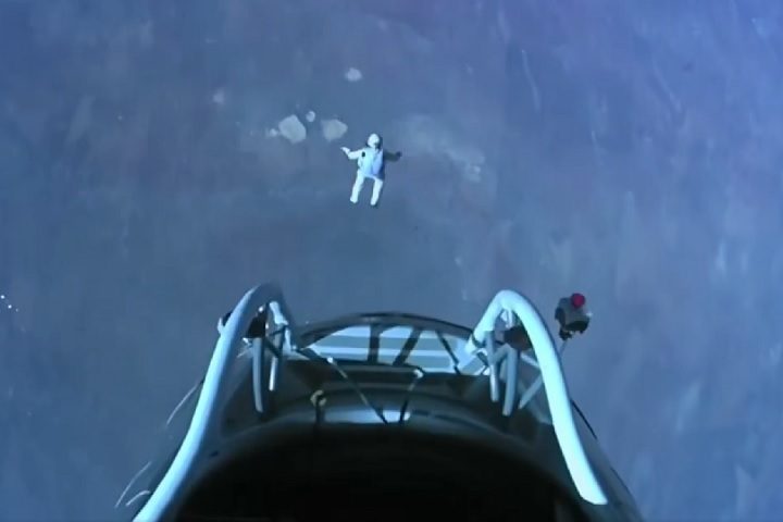 A Red Bull, que patrocinou o salto, descreveu Baumgartner como corajoso, meticuloso e inspirador. "Felix nasceu para voar e estava determinado a ultrapassar os limite", disse o comunicado.