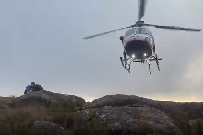 Adolescente de 14 anos é resgatada após torcer o pé no Pico dos Marins, em São Paulo