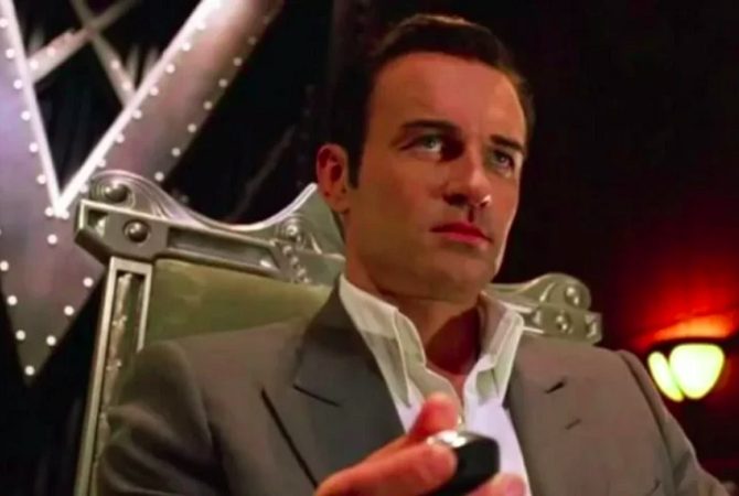 Morre Julian McMahon, que fez vilão famoso em ‘Quarteto Fantástico’