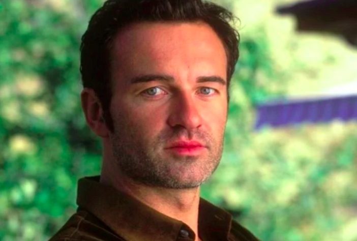 Ator Julian McMahon