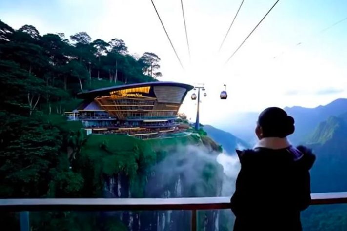 Casal de idosos viaja 370 km para fazer passeio de teleférico que viram na internet, mas descobrem que vídeo era de inteligência artificial