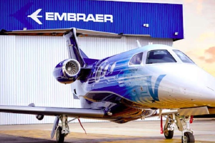 Em 2024, a receita líquida da Embraer foi de US$ 6,03 bilhões (cerca de R$ 35,4 bilhões).