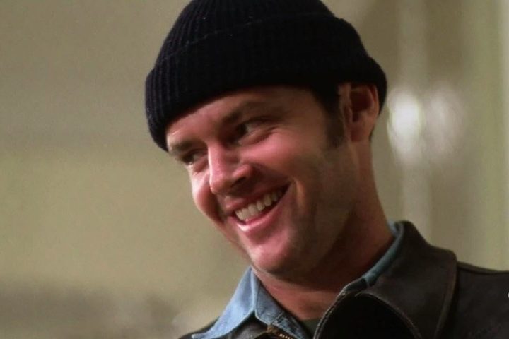 Em 1975, Douglas produziu "Um Estranho no Ninho", um clássico do cinema estrelado por Jack Nicholson, que lhe rendeu o Oscar de Melhor Filme. A partir daí sua carreira decolou.