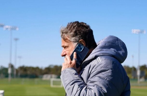 São Paulo volta a conviver com problema antigo na lateral direita
