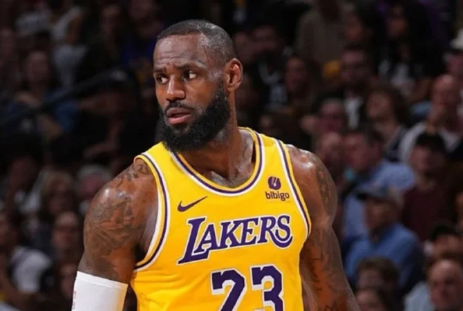 Quatro times têm interesse em troca por LeBron James, diz ESPN