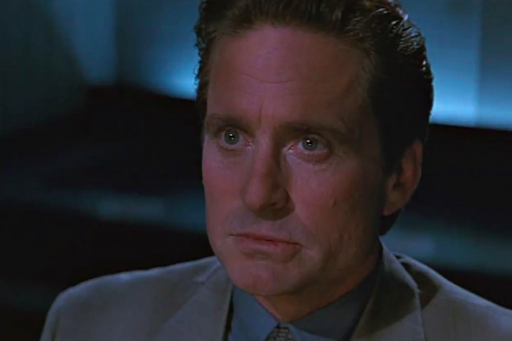 Nos anos 90, Douglas continuou a emplacar papéis em thrillers de suspense, como "Instinto Selvagem", de 1992, "Vidas em Jogo", lançado em 1997, e "Um Crime Perfeito", de 1998.