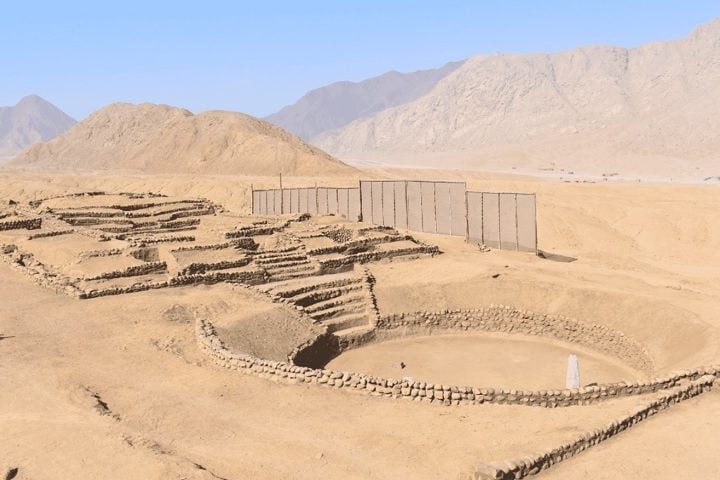 Cidade pré-histórica de 3.500 anos é descoberta no Peru