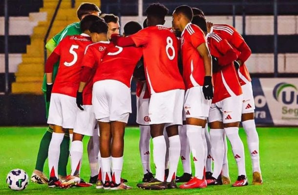 Internacional bate Corinthians com gol ‘sem querer’ e deixa Z3 do Brasileiro Sub-20