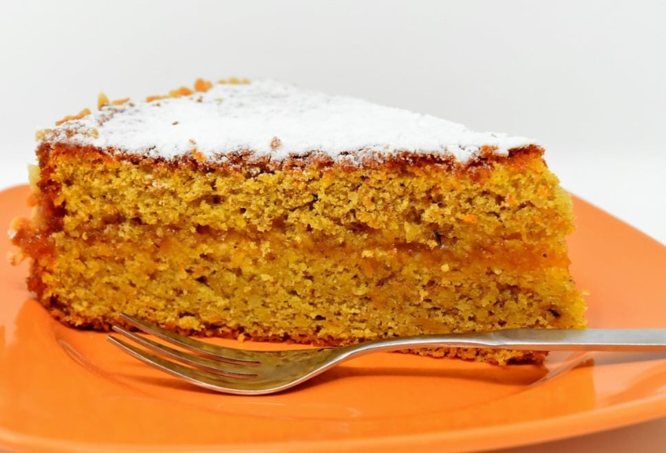 Sua presenÃ§a nas refeiÃ§Ãµes Ã© uma forma prÃ¡tica e acessÃ­vel de cuidar da saÃºde e enriquecer a alimentaÃ§Ã£o. Crua, cozida ou congelada, em receitas simples ou elaboradas, essa raiz colorida prova que versatilidade e nutriÃ§Ã£o podem andar lado a lado no prato. E na vida.