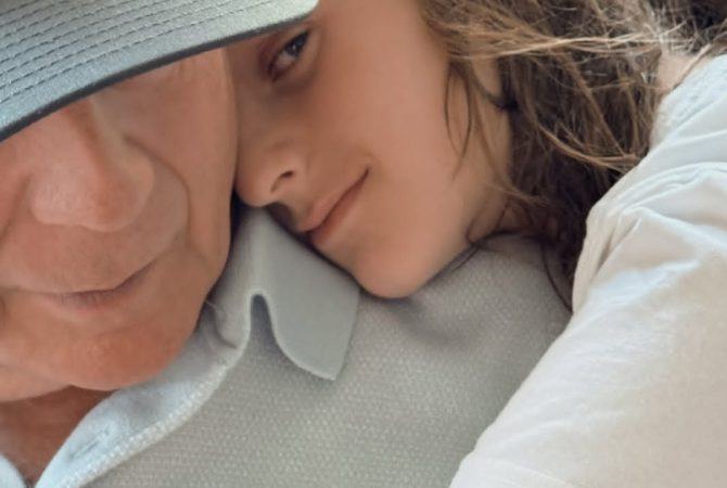 Demência de Bruce Willis se agrava: Portal revela que ator já não anda nem fala
