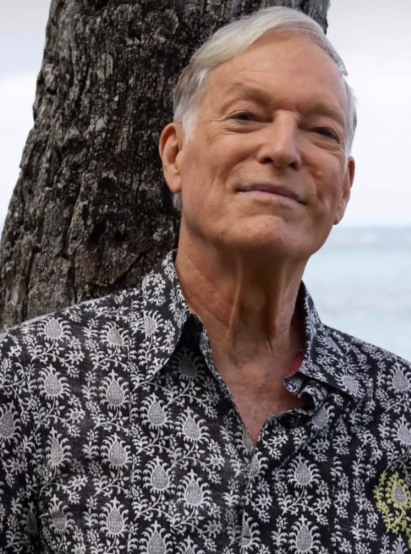 29/3 – Richard Chamberlain
O ator norte-americano morreu aos 91 anos em Palm Springs, de causas naturais. Ícone da TV nas décadas de 1960 a 1980, brilhou em Dr. Kildare, Shogun e Pássaros Feridos. Também atuou no teatro e no cinema com grande prestígio internacional.