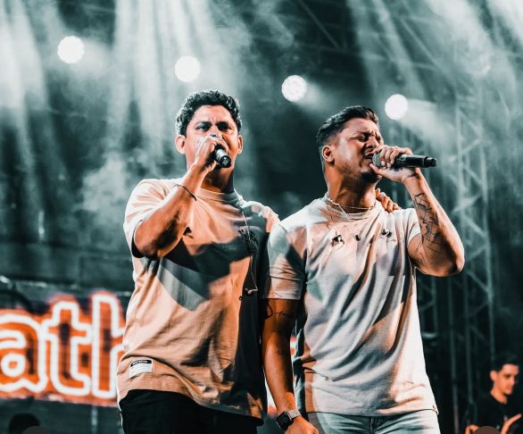 "Na hora da abertura do show me arrepiei todo. Minutos antes de começar, o Matheus me disse: 'Daqui a um tempo vamos fazer tanto sucesso que não vai caber o povo pra ver a gente'", disse Felipe.