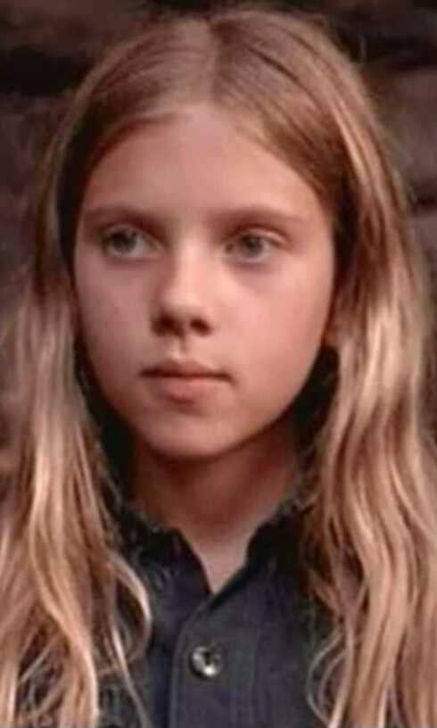 Sua estreia no cinema foi em 1994, com o filme North, quando tinha apenas 10 anos. Poucos anos depois, atraiu atenção da crítica por sua atuação madura em O Encantador de Cavalos (1998).