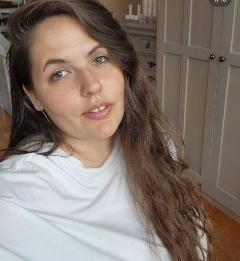 Gabriela Amerth vive há sete anos em Nova York e trabalhou como garçonete, babá e produtora enquanto insistia em audições mesmo sem ter um agente.