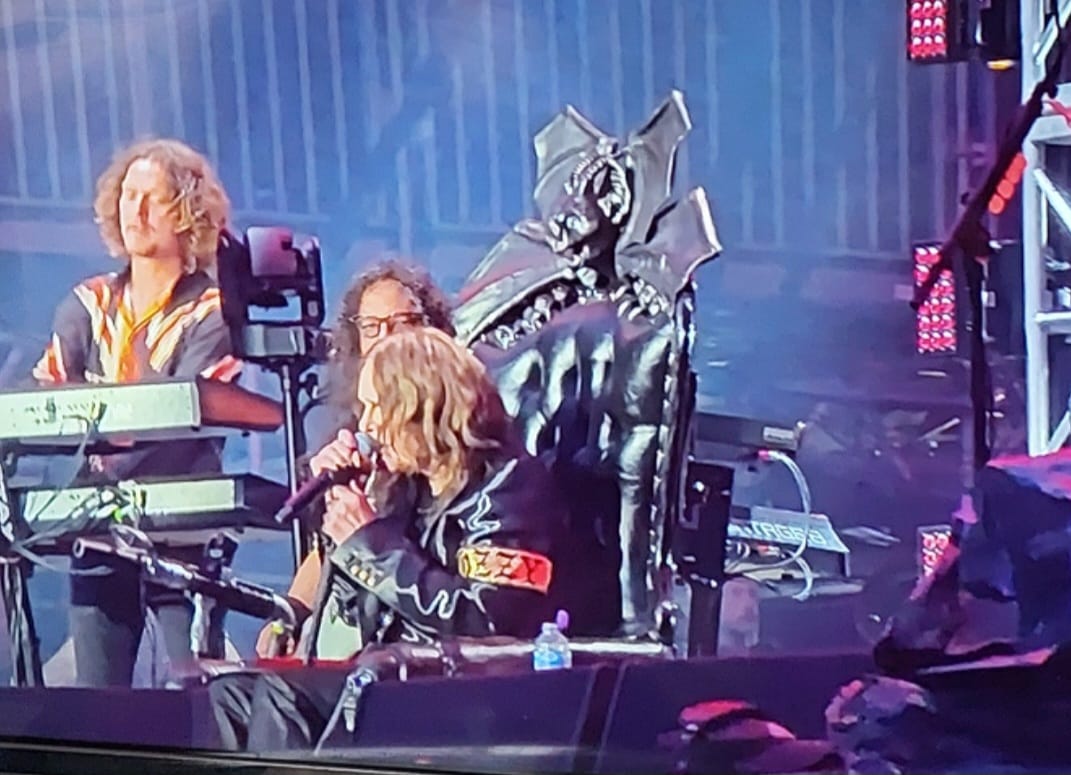 A despedida foi no dia 5 de julho de 2025, no show que o próprio Ozzy anunciou como sua despedida dos palcos. Para isso, o Black Sabbath se reuniu, num evento especial chamado "Back to the Beginning", uma celebração à história da banda. -Reprodução de vídeo Youtube