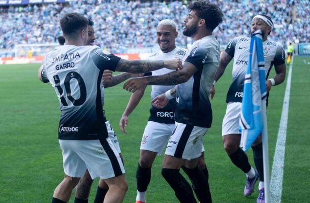 Corinthians conta com seu trio de estrelas em apenas 16% dos jogos no ano