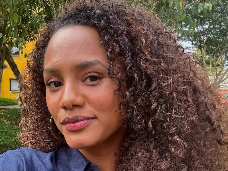 Marca é condenada a indenizar a atriz Jéssica Ellen por danos morais
