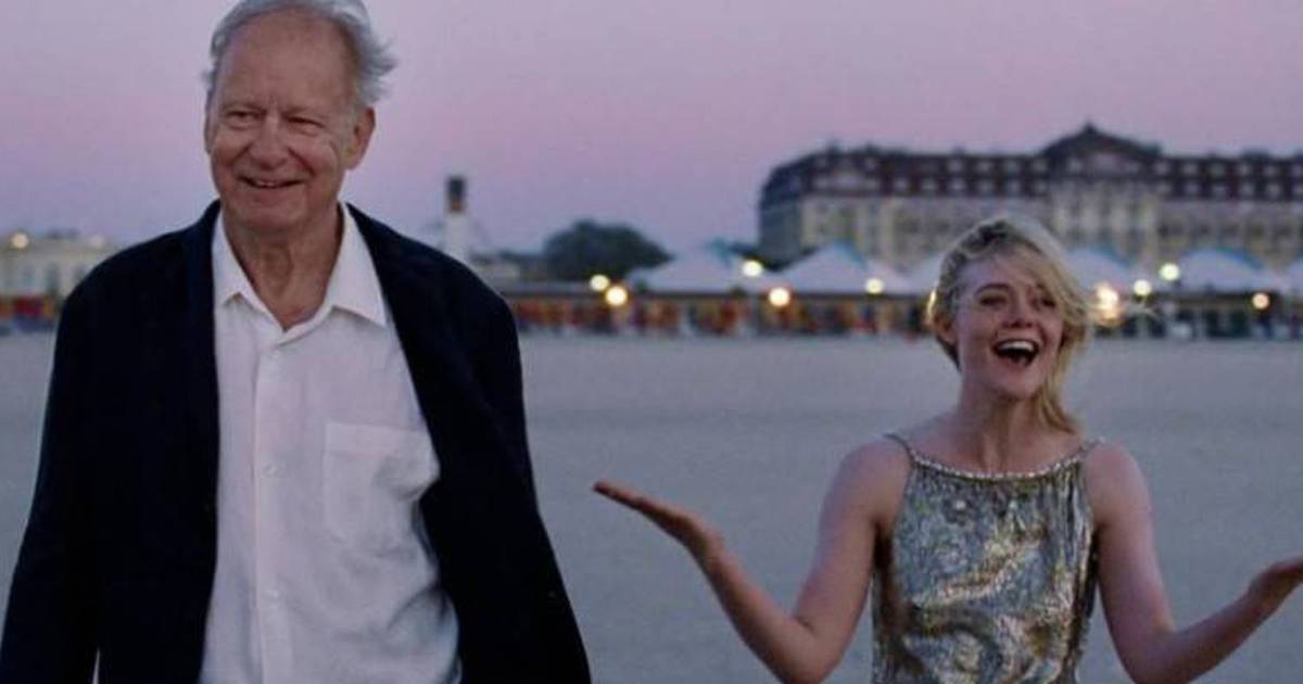 O longa-metragem retrata a relaÃ§Ã£o do diretor de cinema Gustav, vivido por SkarsgÃ¥rd, com as filhas Nora e Agnes. A produÃ§Ã£o recebeu 19 minutos de aplausos em Cannes. 
