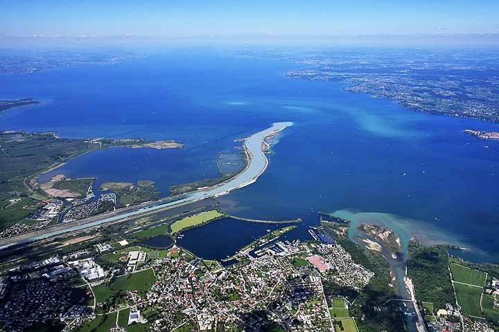 Trata-se do Lago de Constança, estudado por profissionais do Escritório Estadual de Preservação de Monumentos de Baden-Württemberg (LAD).